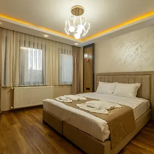 Gazde/Camere de închiriat Hopefull